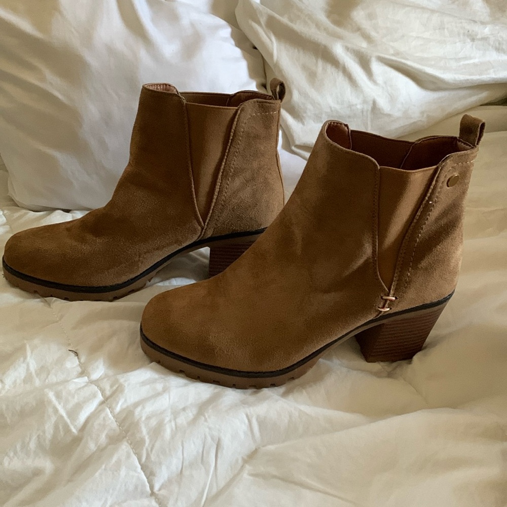 Cute boot with heal, barely worn.